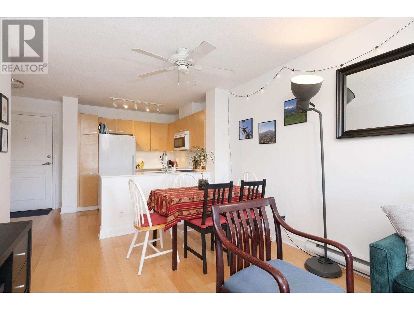 406 1989 Dunbar Street, Vancouver, British Columbia  V6R 4R5 - Photo 9 - R2995602