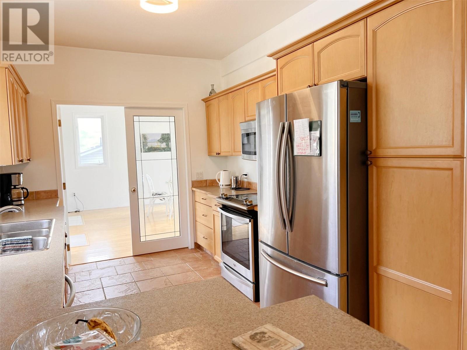 Property at 3765 Lornell Crescent image 5