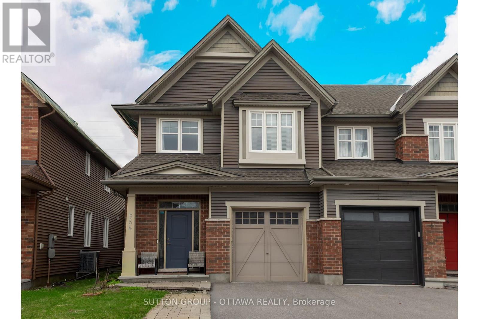 Property at 654 MOORPARK AVENUE image 1