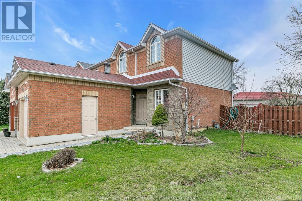 Property at 1052 LEMONWOOD CRESCENT image 4
