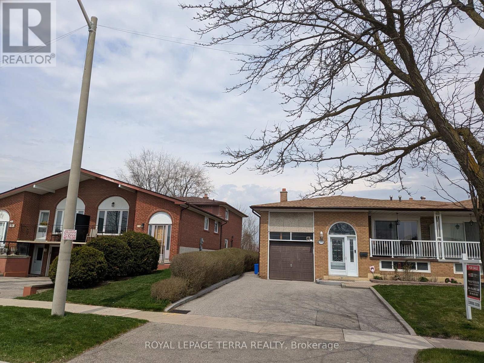Property at 174 ANDREW PARK image 3