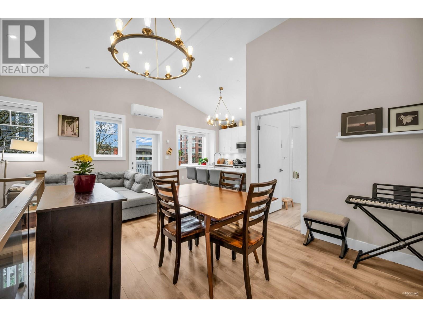 Property at 2745 DUKE STREET image 4