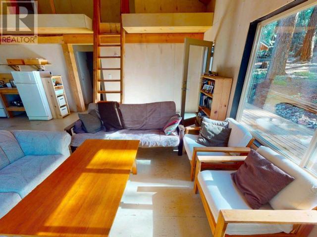 1157 Tennyson Rd, Savary Island, British Columbia   - Photo 5 - 18918