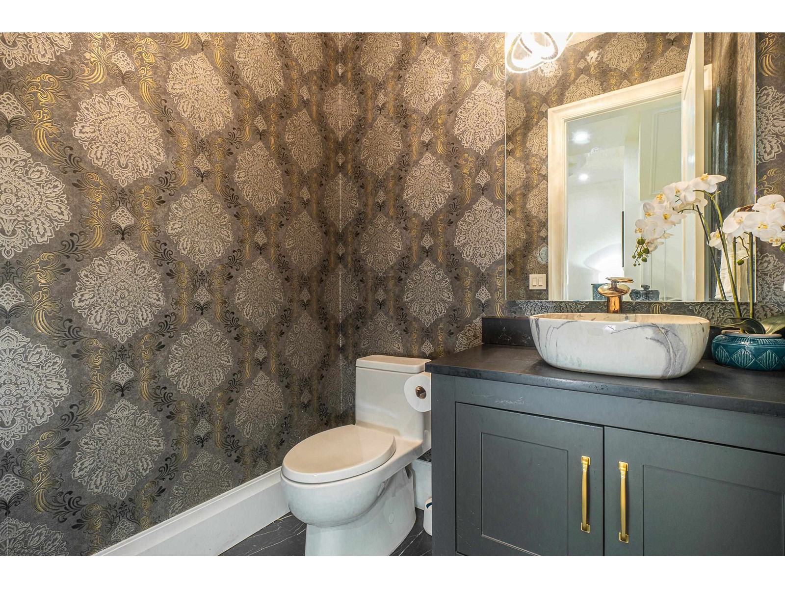 13988 20a Avenue, Surrey, British Columbia  V4A 4H5 - Photo 29 - R2995682