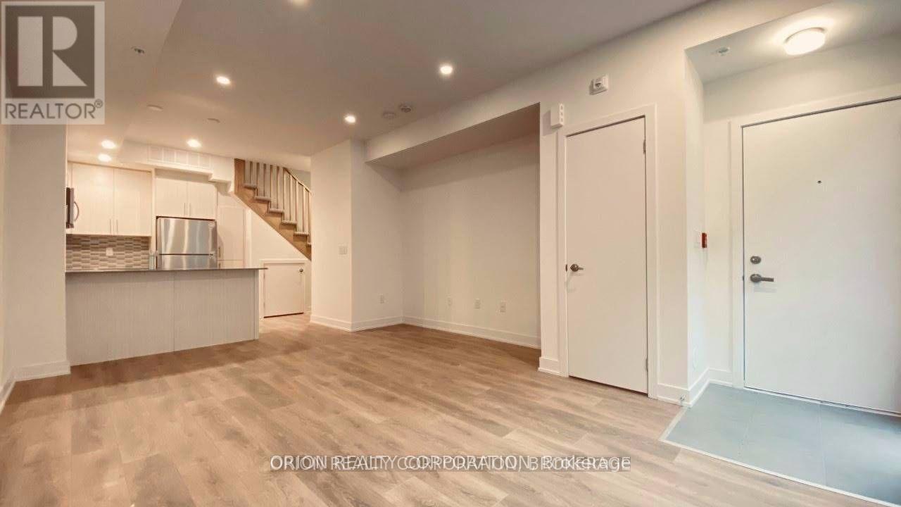 13 - 3482 WIDDICOMBE WAY, Mississauga, Ontario