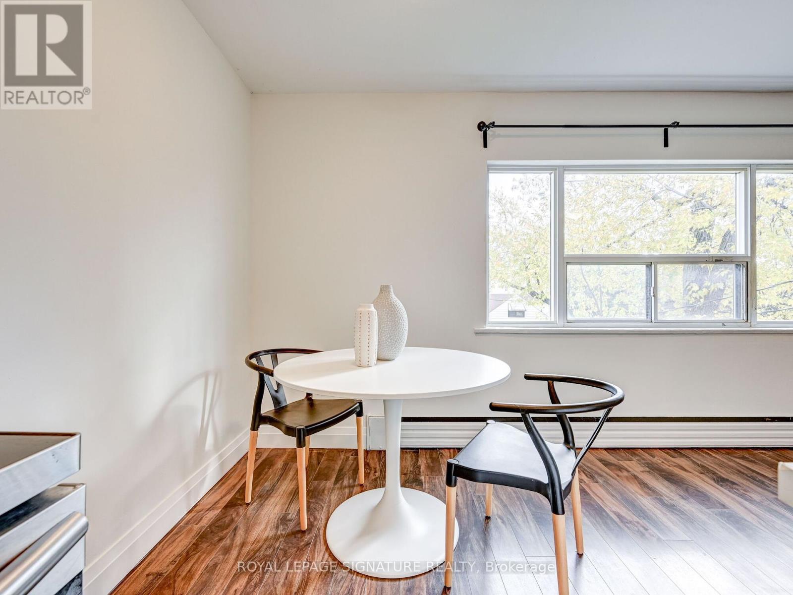 40 Cavell Avenue, Toronto, Ontario  M8V 1P2 - Photo 13 - W12110534
