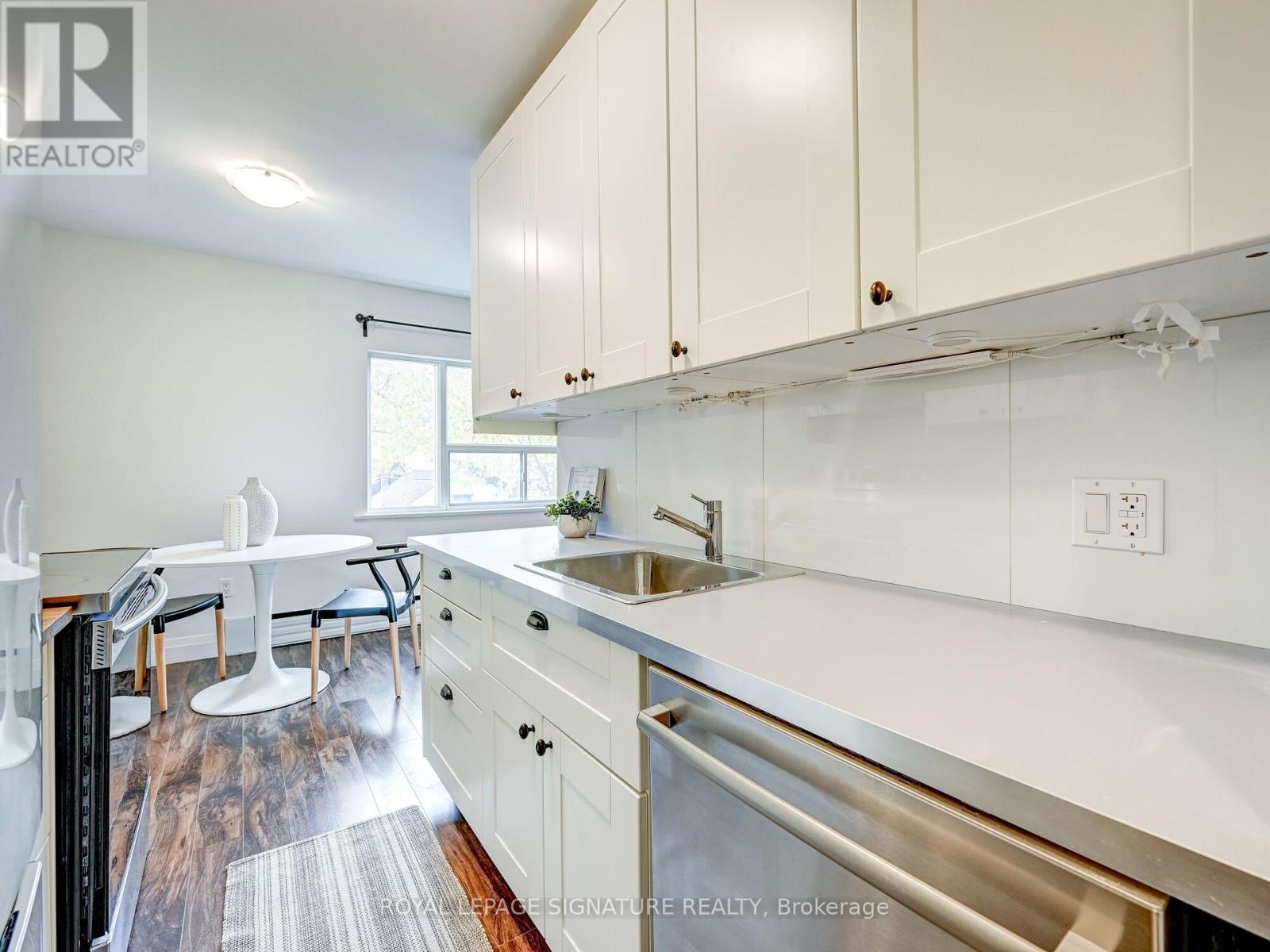 40 Cavell Avenue, Toronto, Ontario  M8V 1P2 - Photo 17 - W12110534