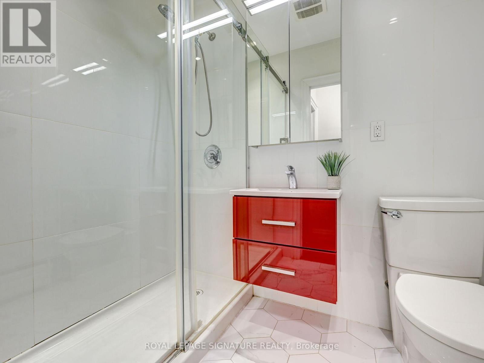 40 Cavell Avenue, Toronto, Ontario  M8V 1P2 - Photo 23 - W12110534