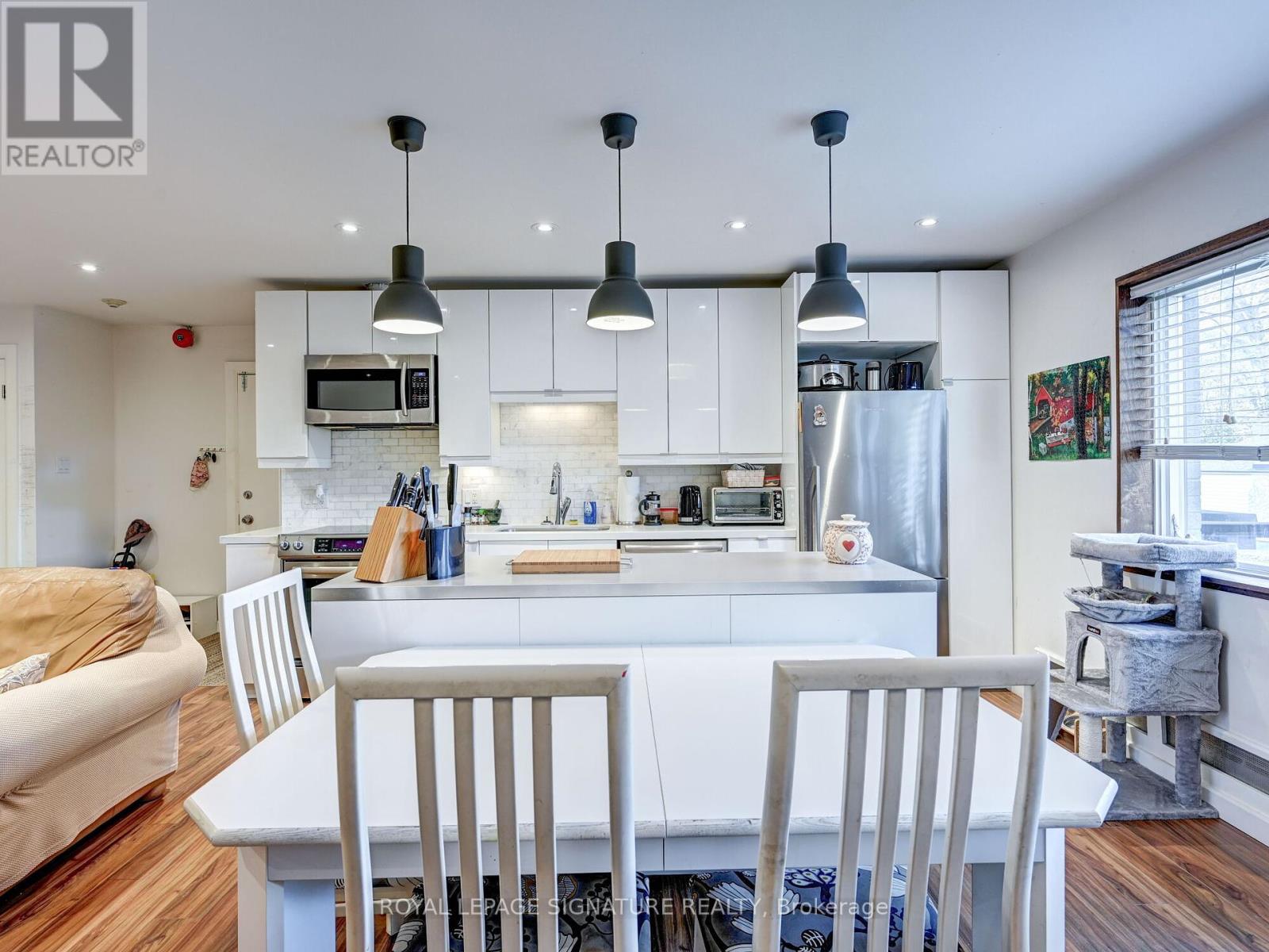 40 Cavell Avenue, Toronto, Ontario  M8V 1P2 - Photo 32 - W12110534