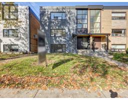40 CAVELL AVENUE, Toronto, Ontario
