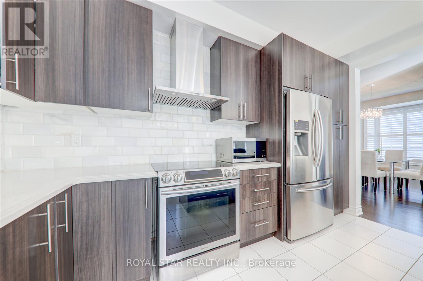 16 Vetch Street, Brampton, Ontario  L6Y 6C2 - Photo 14 - W12110567