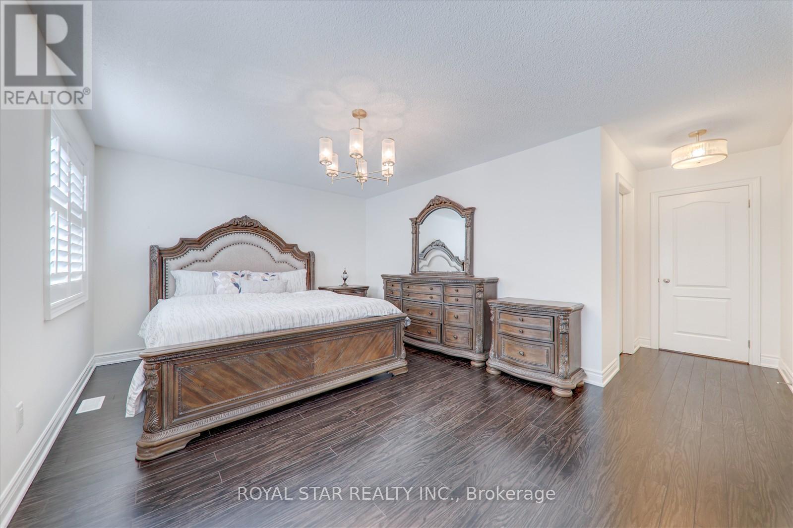 16 Vetch Street, Brampton, Ontario  L6Y 6C2 - Photo 20 - W12110567