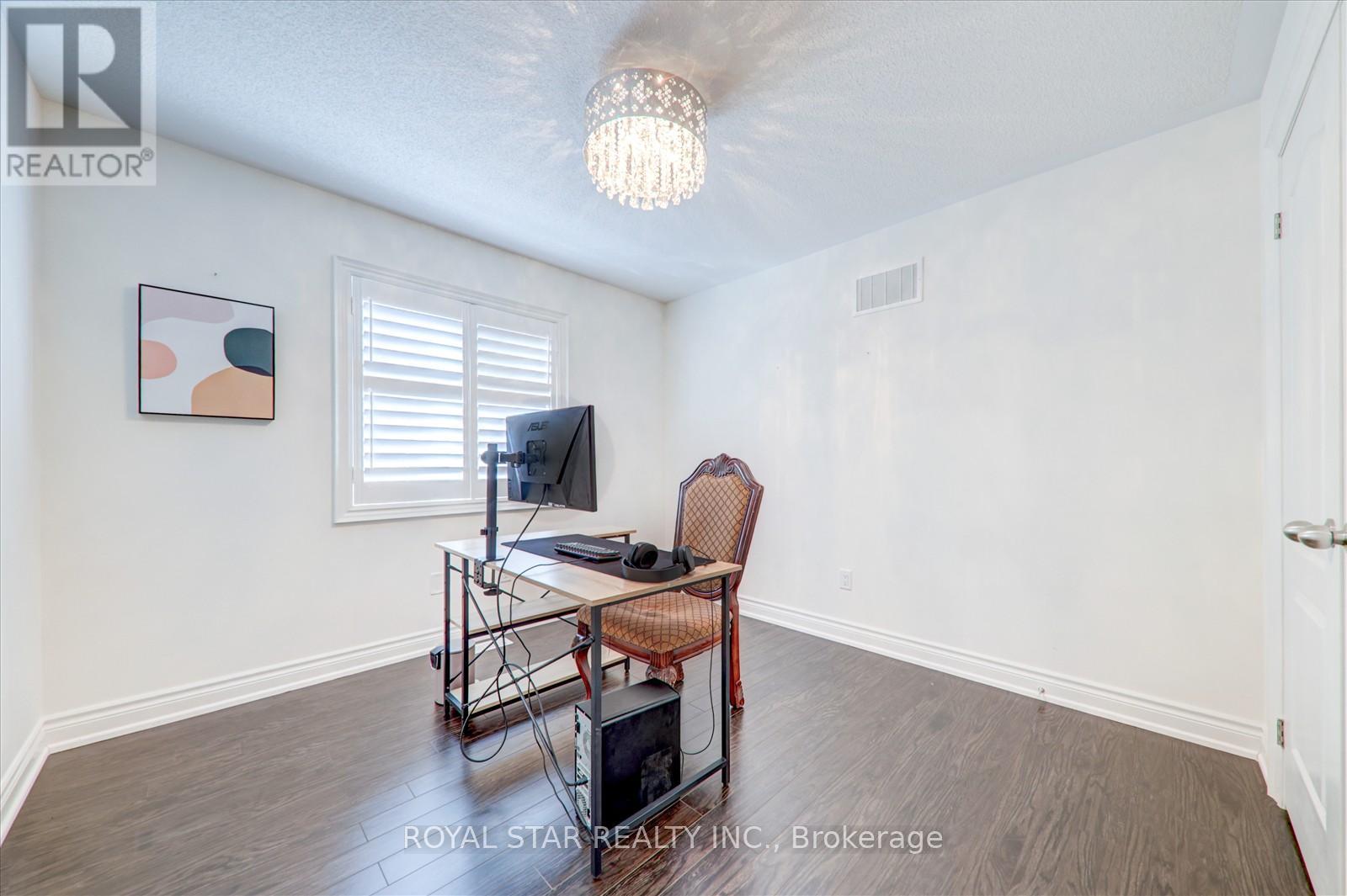 16 Vetch Street, Brampton, Ontario  L6Y 6C2 - Photo 27 - W12110567