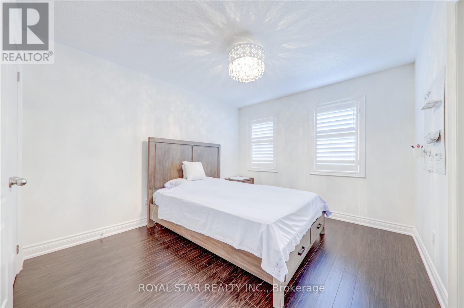 16 Vetch Street, Brampton, Ontario  L6Y 6C2 - Photo 28 - W12110567