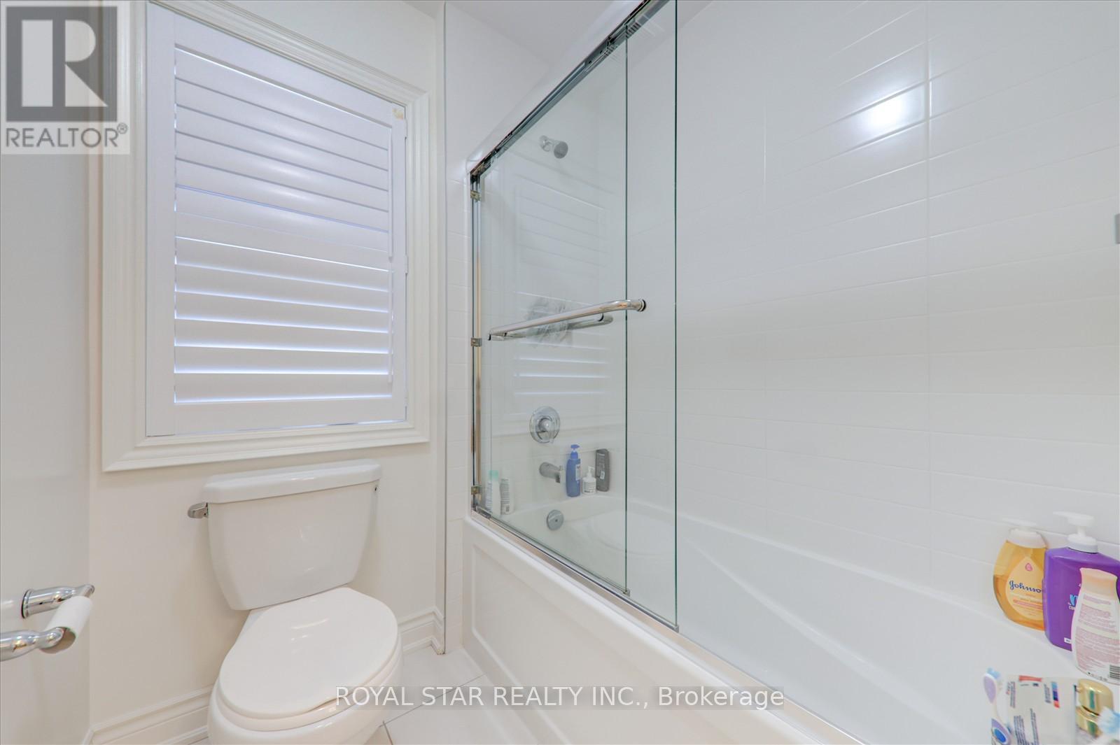 16 Vetch Street, Brampton, Ontario  L6Y 6C2 - Photo 30 - W12110567