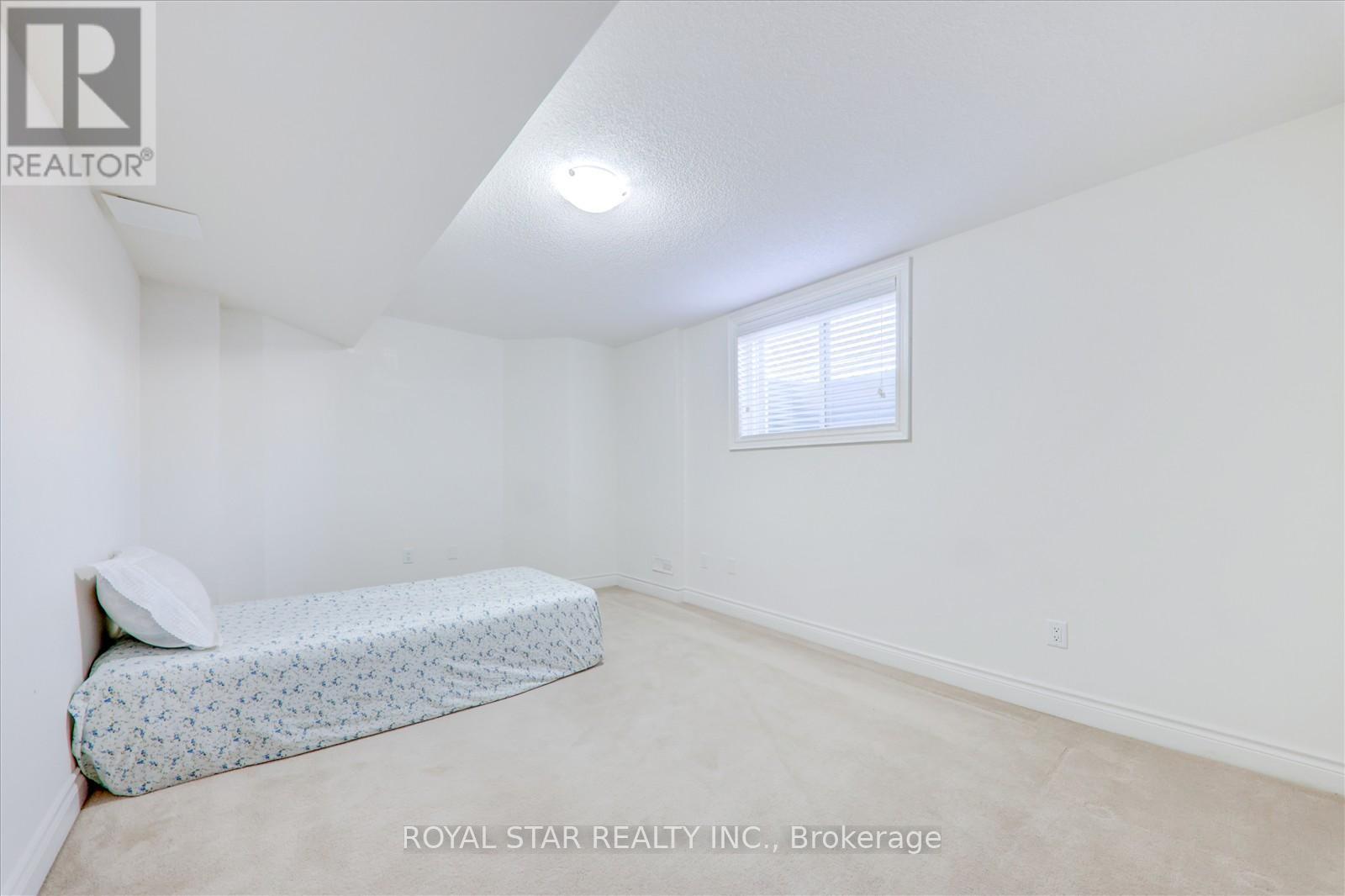 16 Vetch Street, Brampton, Ontario  L6Y 6C2 - Photo 38 - W12110567