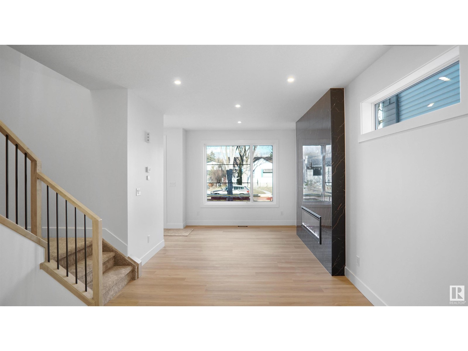 Property at 11708 126 ST NW image 5