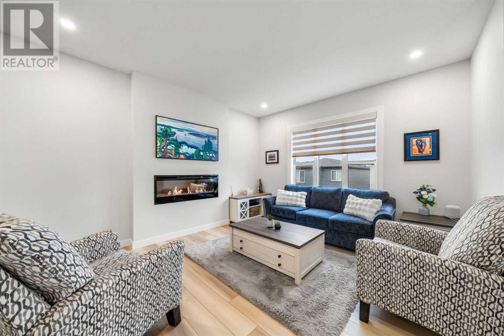 Property at 77 Amblehurst Way NW image 1