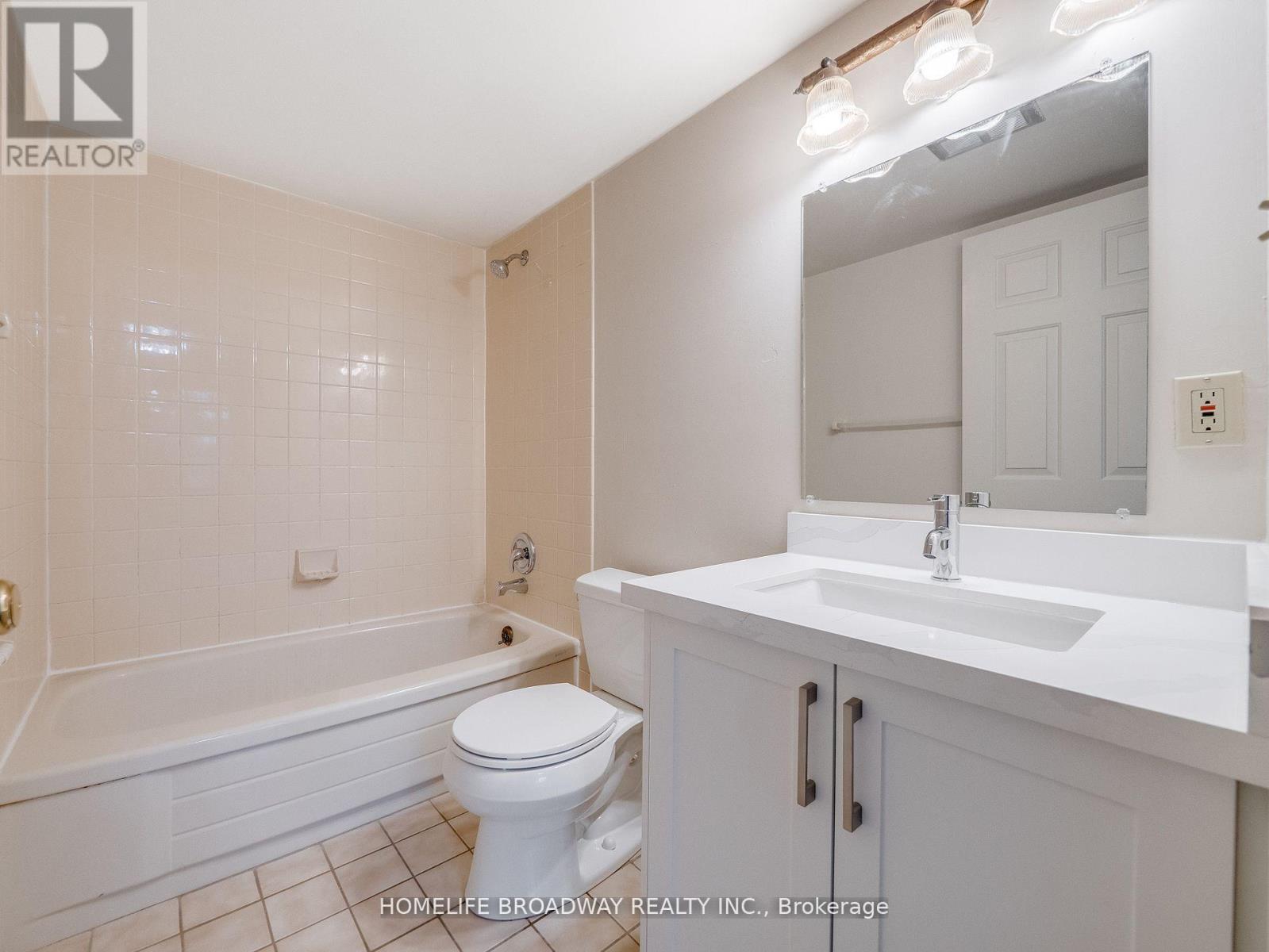104 - 300 Keats Way, Waterloo, Ontario  N2L 6E6 - Photo 23 - X12110546