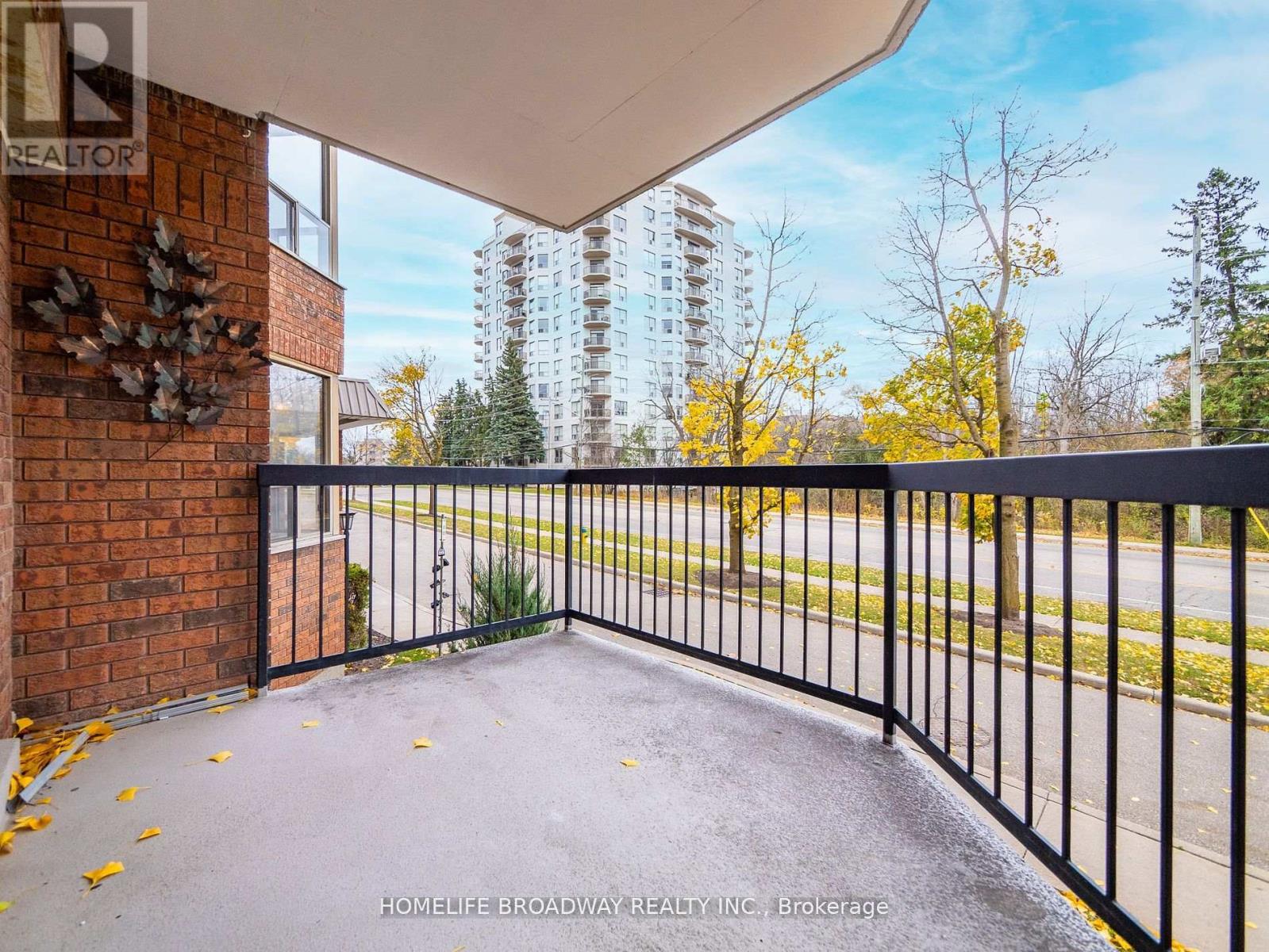 104 - 300 Keats Way, Waterloo, Ontario  N2L 6E6 - Photo 29 - X12110546