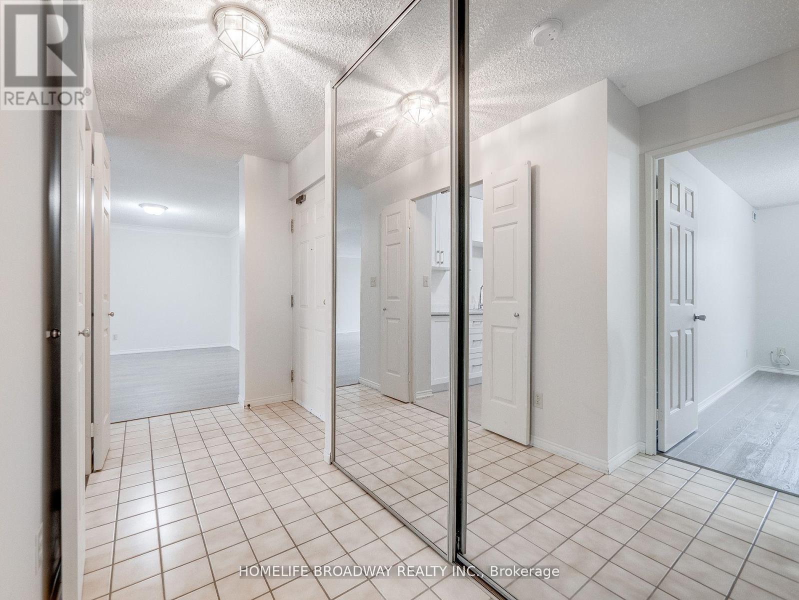 104 - 300 Keats Way, Waterloo, Ontario  N2L 6E6 - Photo 7 - X12110546