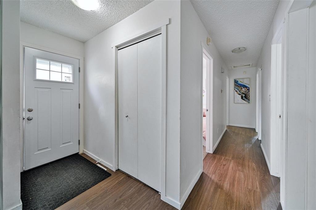 50 Whiteway Road, Winnipeg, Manitoba  R2C 4C4 - Photo 3 - 202509185