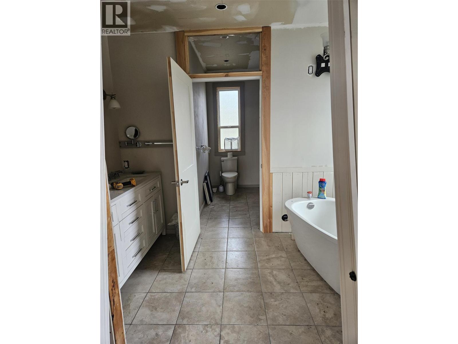 1600 Loon Lake Road, Cache Creek, British Columbia  V0K 1H0 - Photo 7 - 10345467