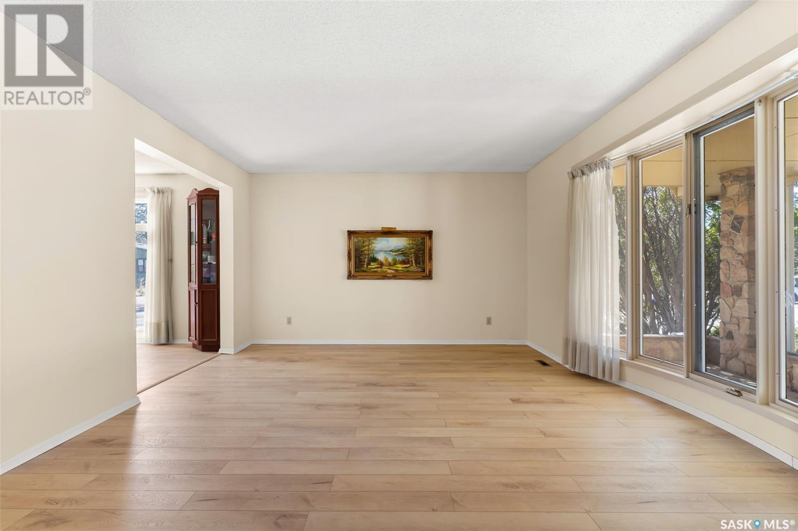 Property at 4221 Hillsdale STREET image 4