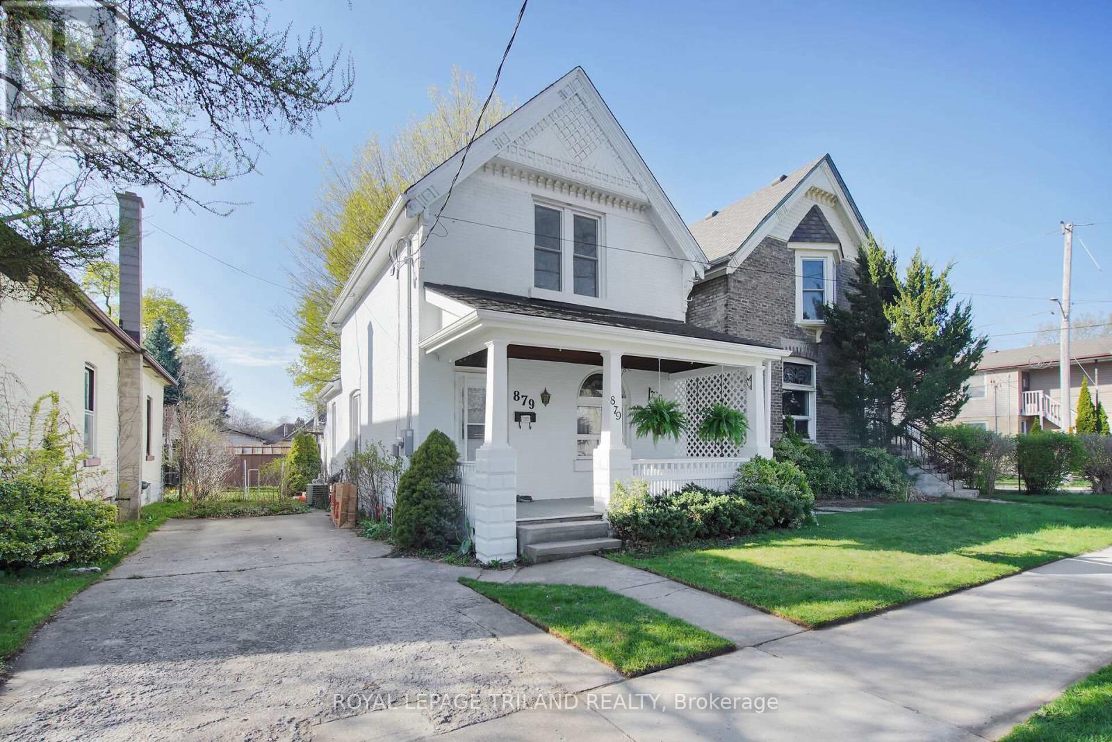 Property at 879 TRAFALGAR STREET image 3