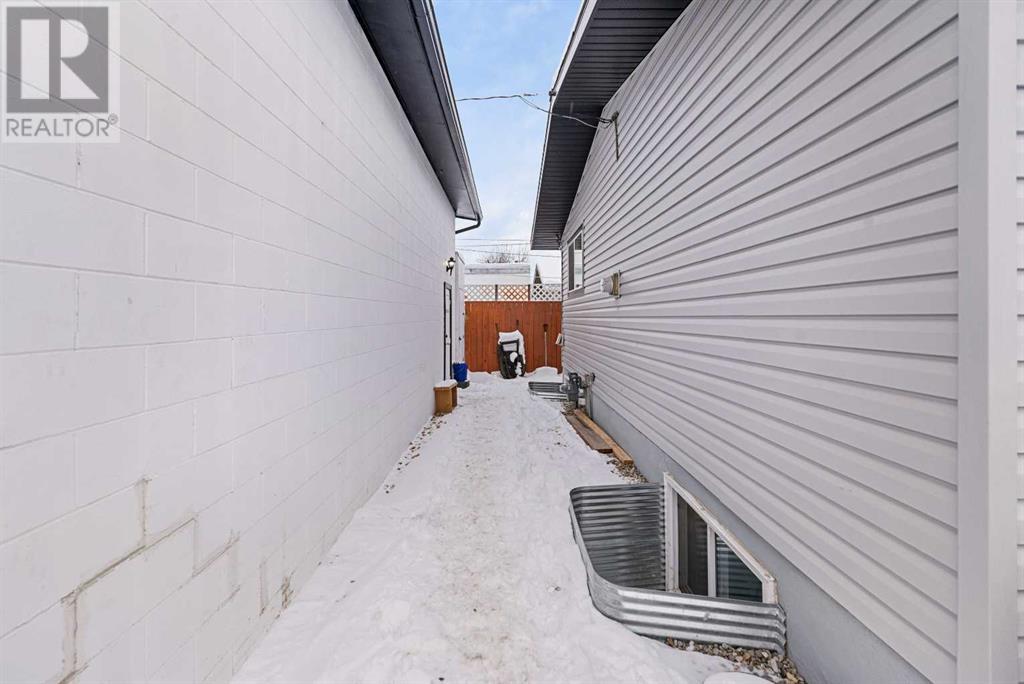 302 Adams Crescent Se, Calgary, Alberta  T2J 0T6 - Photo 29 - A2187237