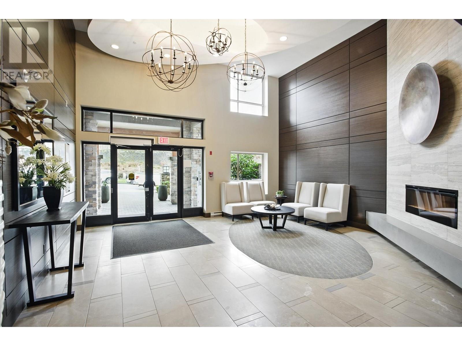 204 3156 Dayanee Springs Boulevard, Coquitlam, British Columbia  V3E 0B7 - Photo 4 - R2981347
