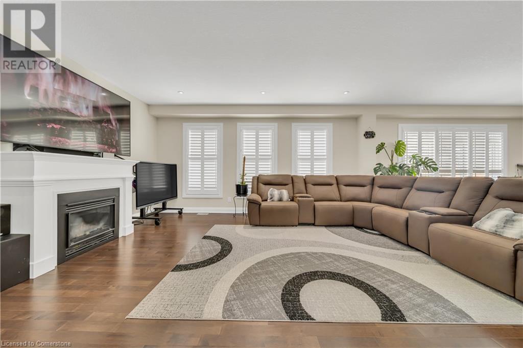 Property at 285 SEDGEWOOD Street image 5