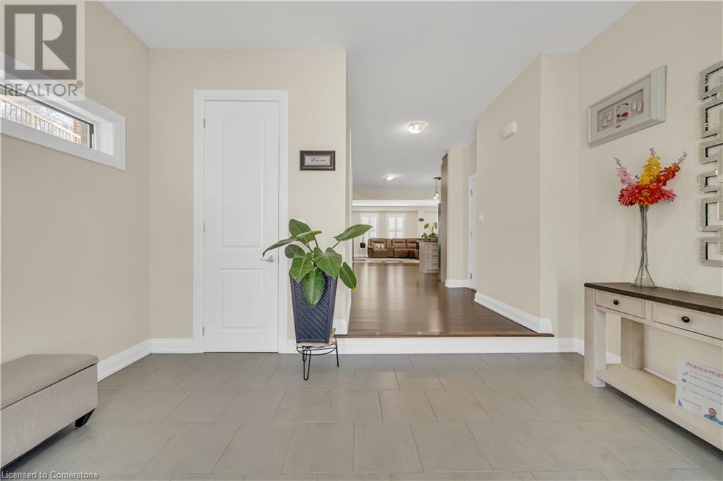 Property at 285 SEDGEWOOD Street image 2