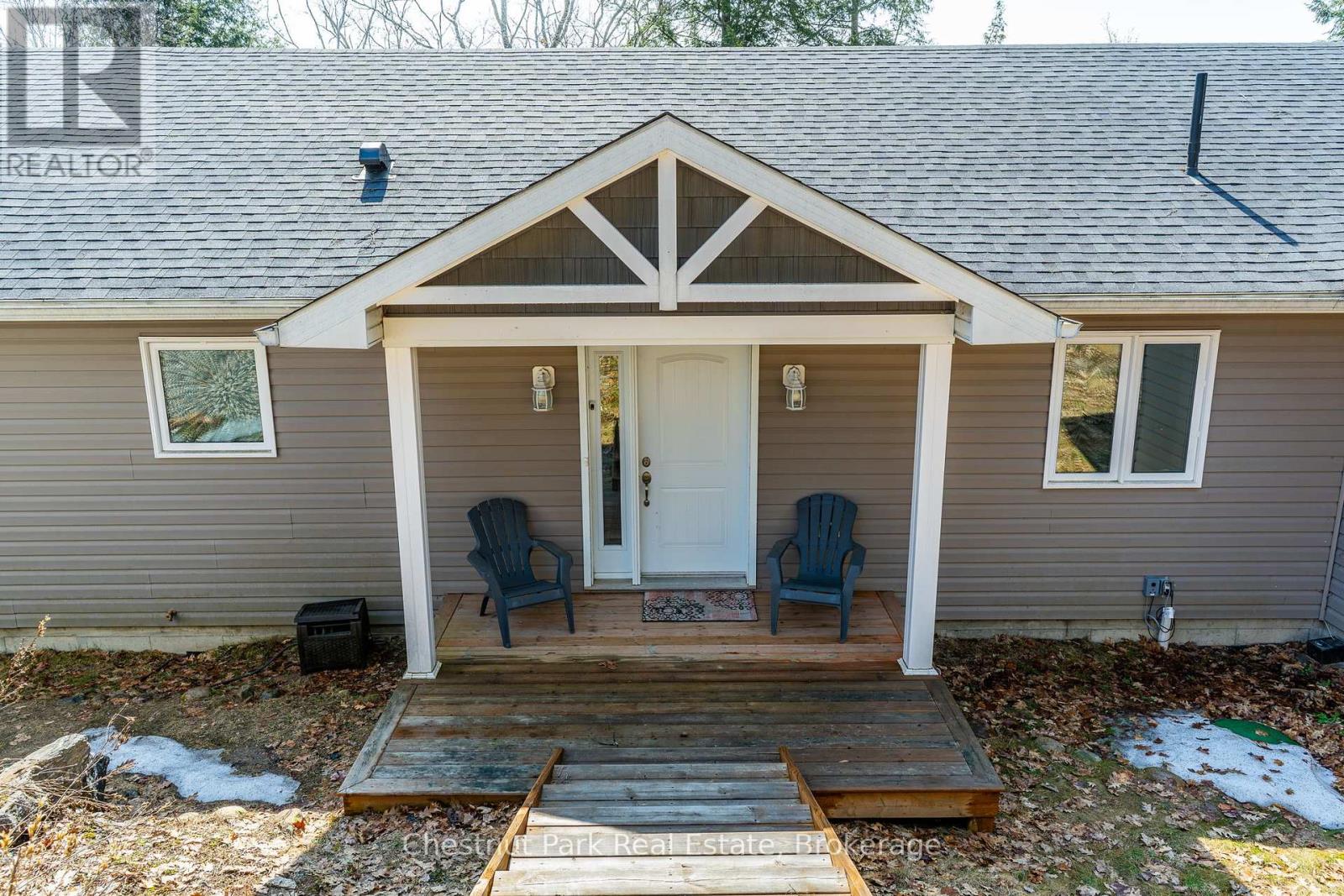 5989 Kennisis Lake Road, Dysart Et Al, Ontario  K0M 1S0 - Photo 6 - X12110652