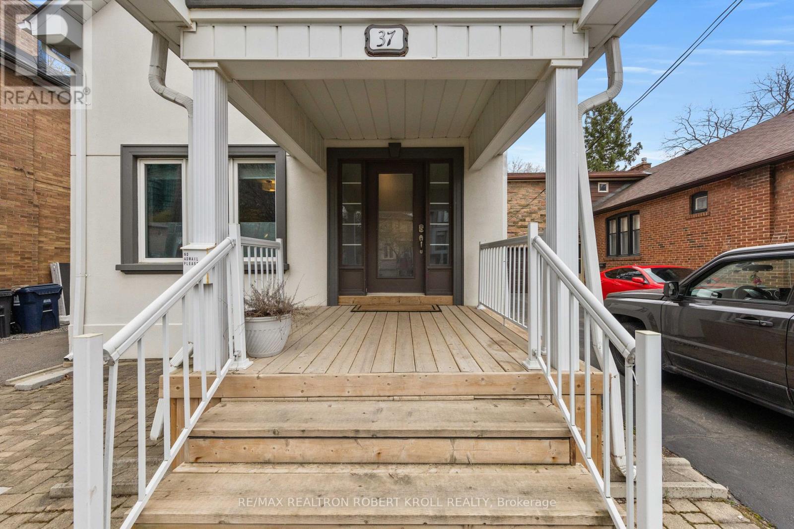 Property at 37 JOHNSTON AVENUE image 5