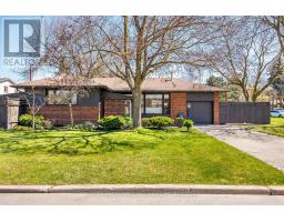 30 PITCAIRN CRESCENT, Toronto, Ontario