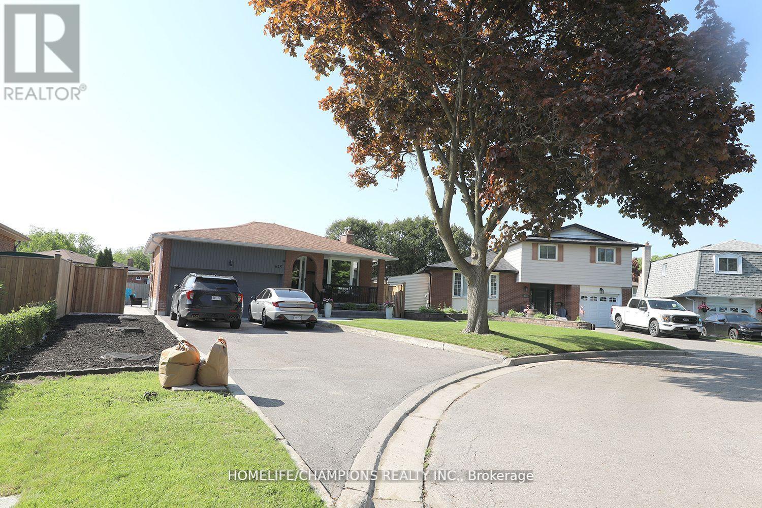 646 Chancery Court, Oshawa, Ontario  L1G 6P8 - Photo 2 - E12108550