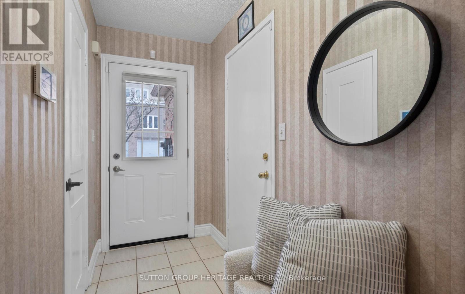 Property at 46 ALEXIS WAY image 3