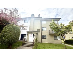 101 7131 133A STREET, Surrey, British Columbia