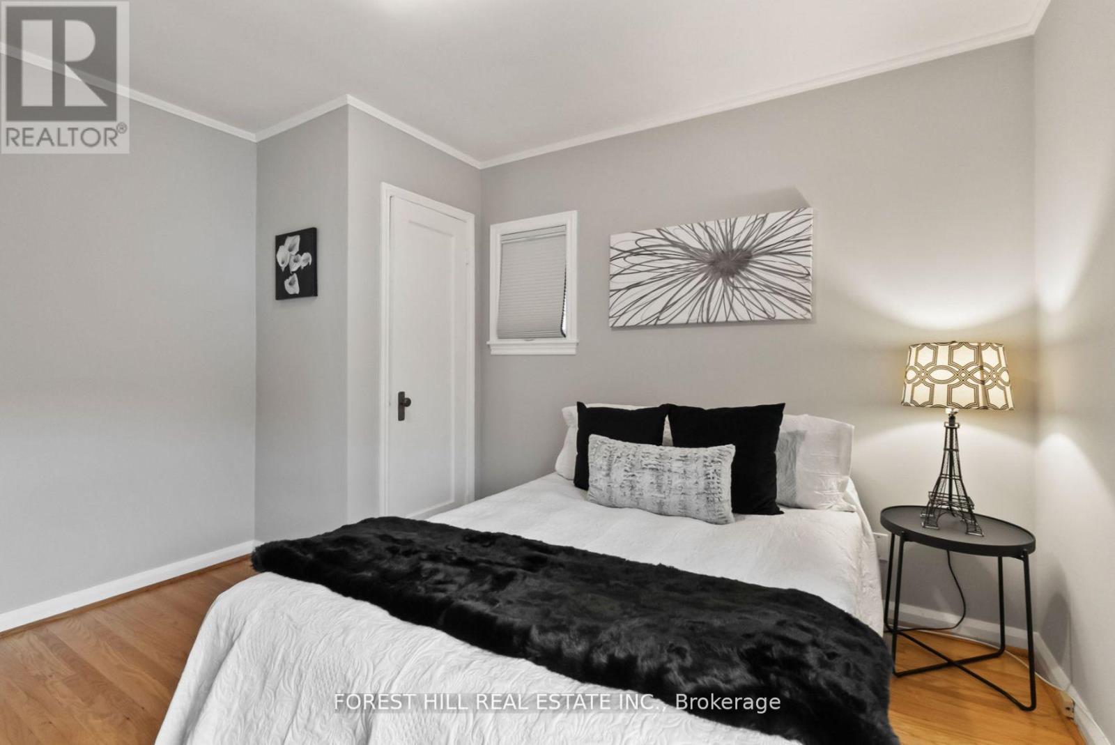 161 Parkhurst Boulevard, Toronto, Ontario  M4G 2E9 - Photo 10 - C12101908