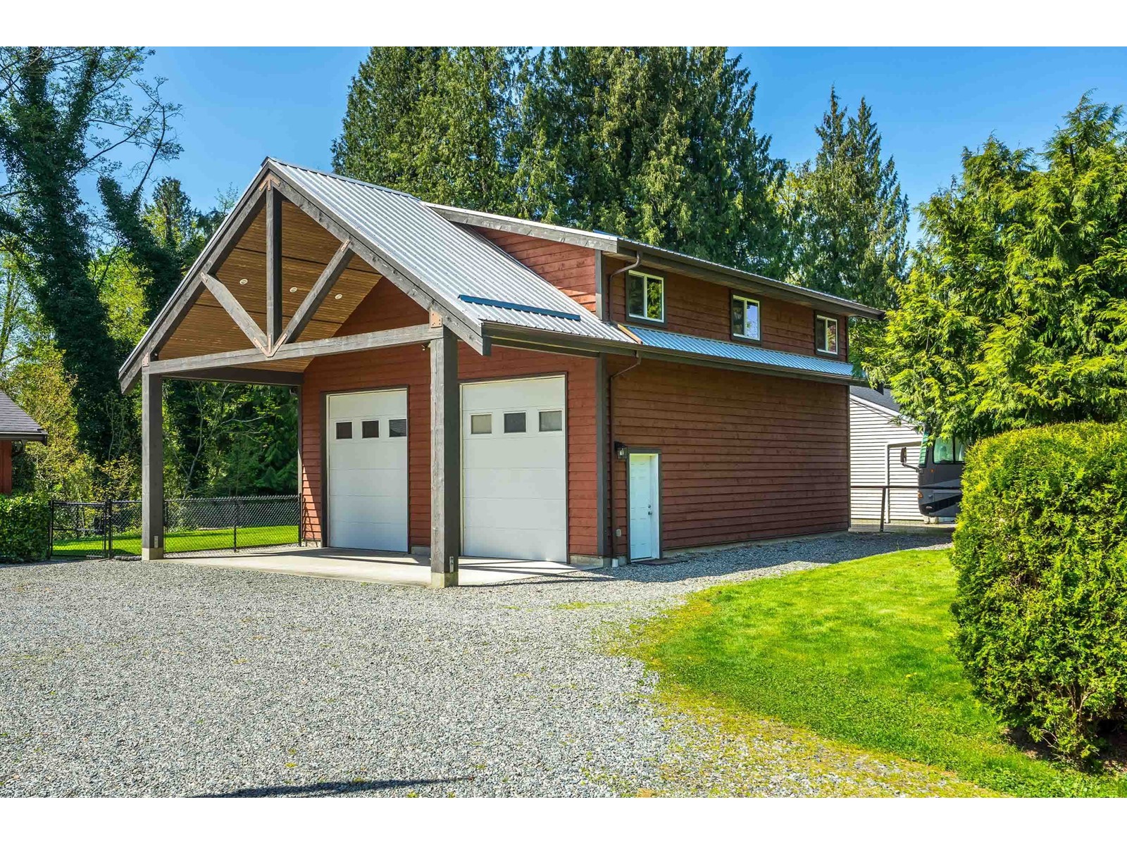 Property at 4567 SADDLEHORN CRESCENT image 4