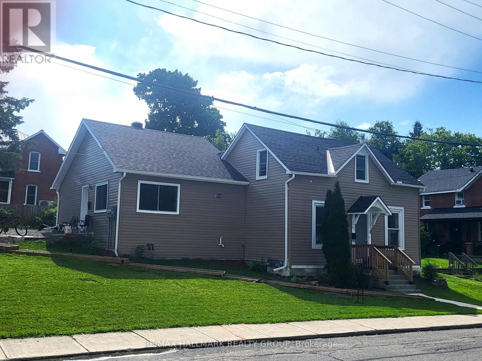 21 ELGIN STREET E, Arnprior, Ontario