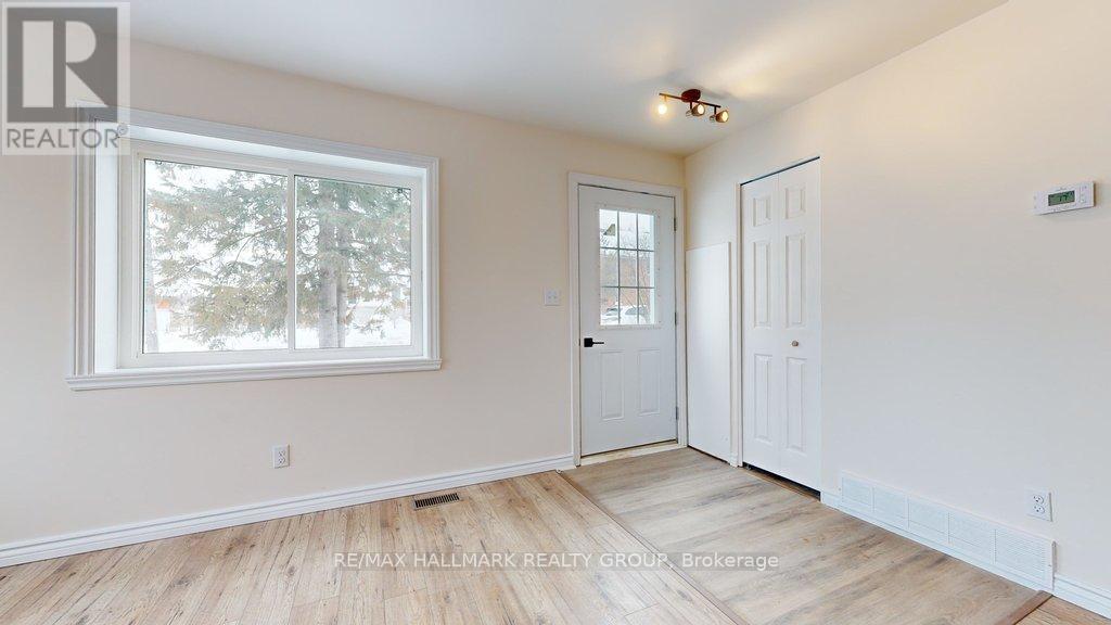 21 Elgin Street E, Arnprior, Ontario  K7S 1M8 - Photo 18 - X12005922