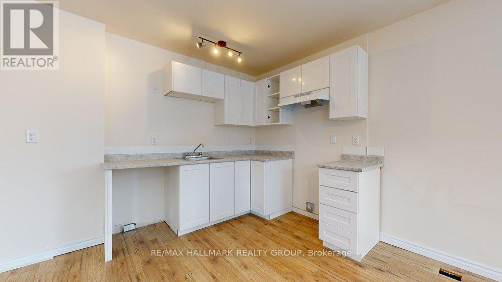 21 Elgin Street E, Arnprior, Ontario  K7S 1M8 - Photo 22 - X12005922