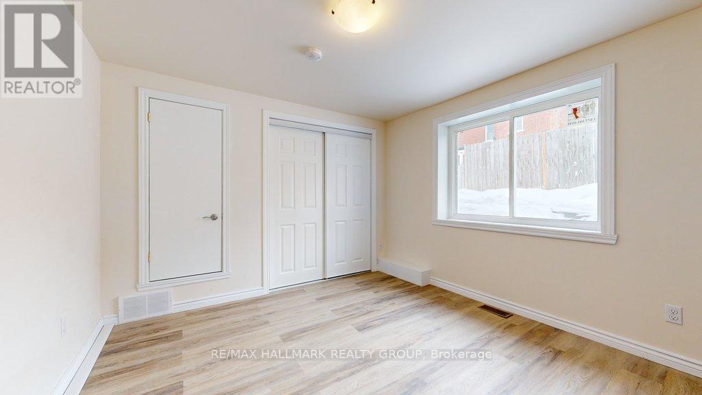 21 Elgin Street E, Arnprior, Ontario  K7S 1M8 - Photo 11 - X12005922