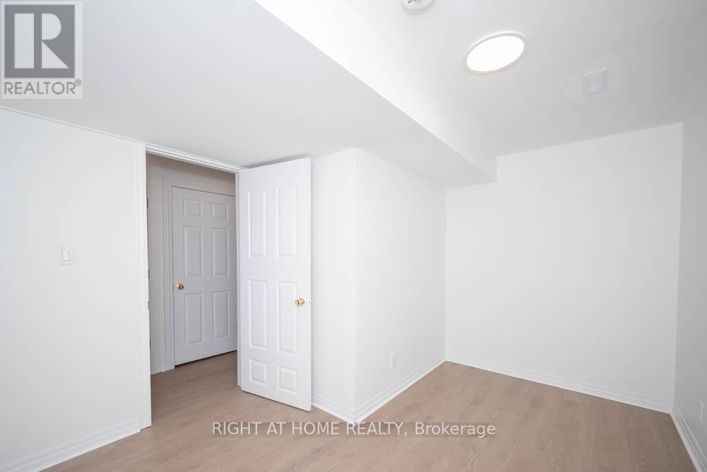 35 Echoridge (Bsmt) Drive, Brampton, Ontario  L7A 3K8 - Photo 16 - W12110626
