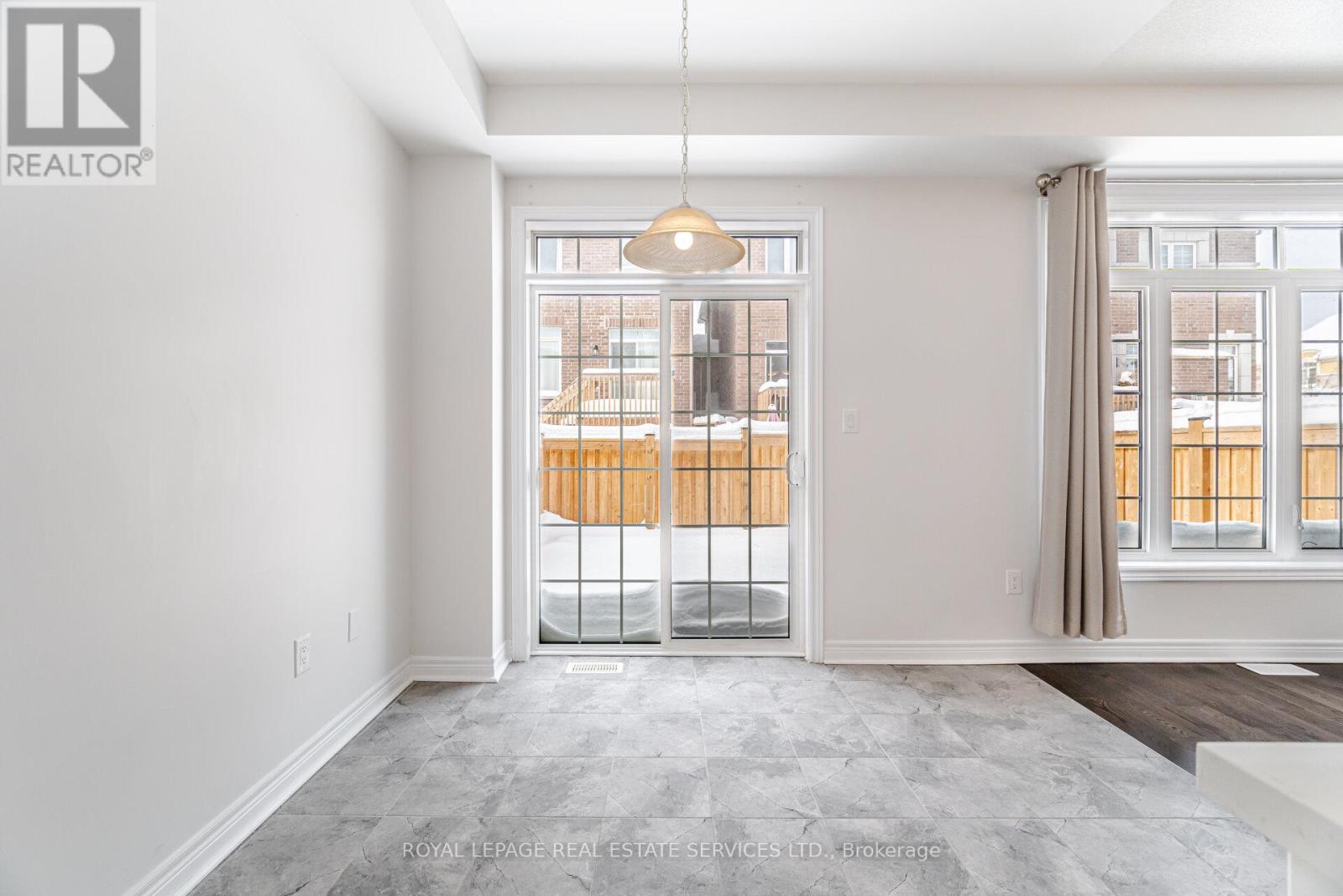 141 Marigold Gardens, Oakville (Go Glenorchy), Ontario  L6H 0Y2 - Photo 16 - W12110679