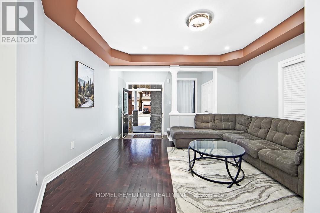 65 Game Creek Crescent, Brampton, Ontario  L7A 0J3 - Photo 6 - W12110696