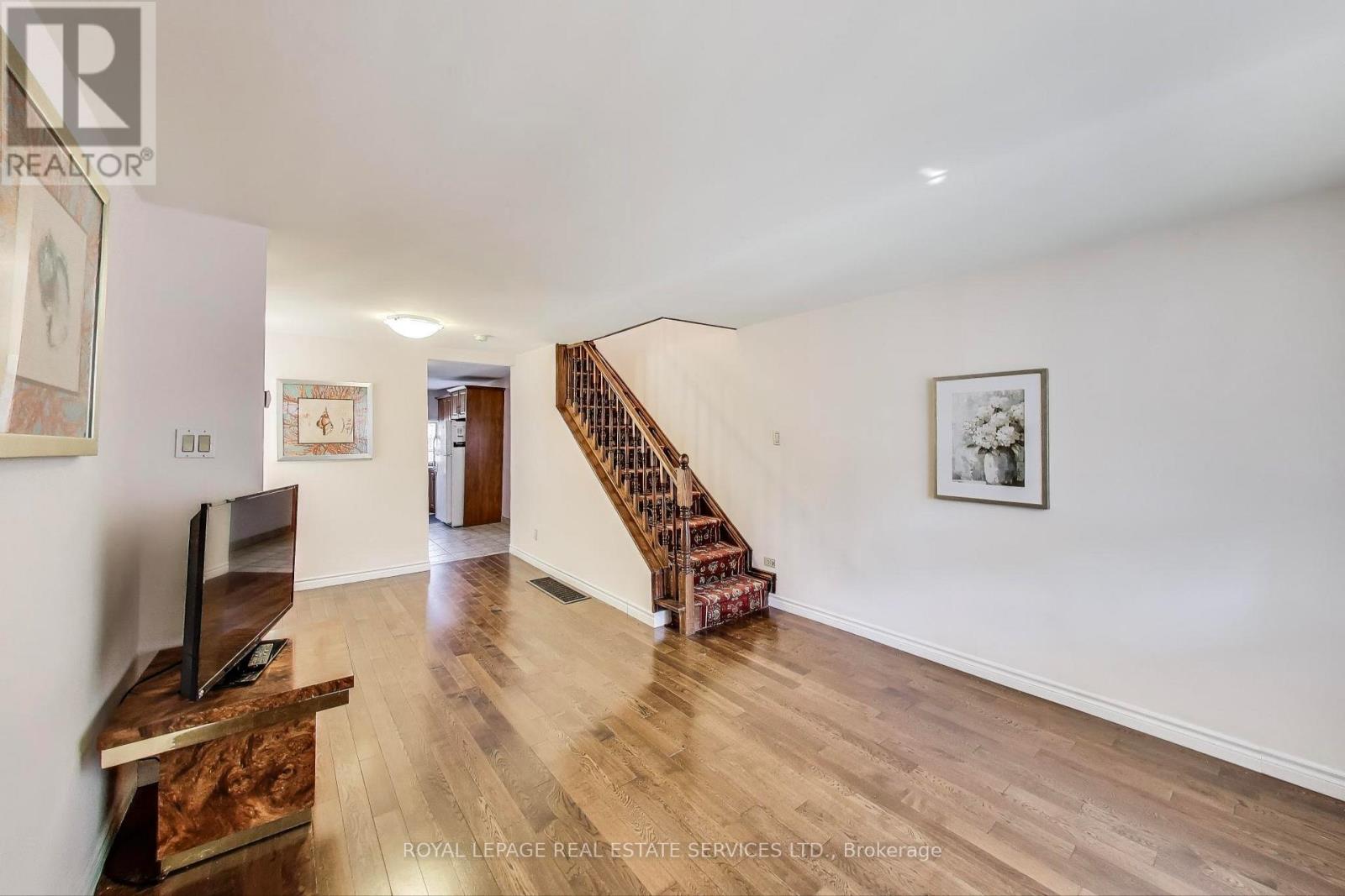 324 St. Johns Road, Toronto, Ontario  M6S 2K4 - Photo 3 - W12110697