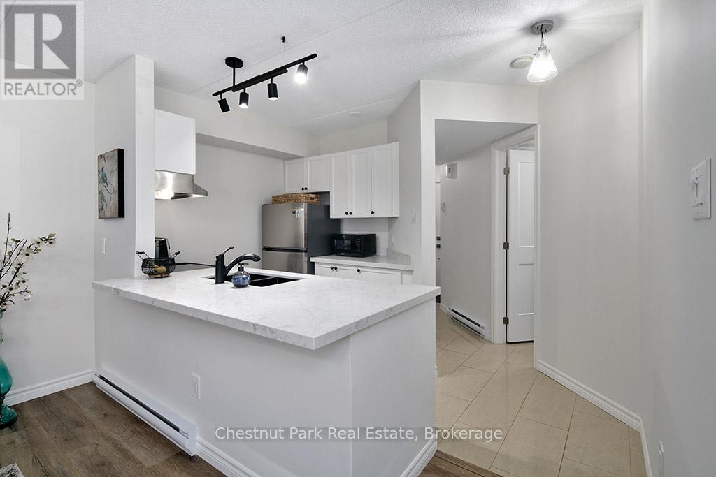 369 Mariners Way, Collingwood, Ontario  L9Y 5C7 - Photo 8 - S11915200